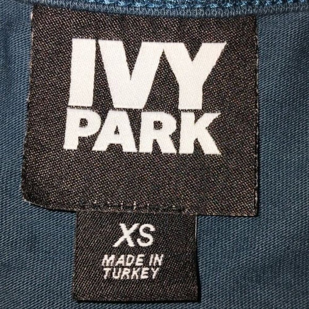 IVY PARK Teal Logo Crop Top - Picture 6 of 6